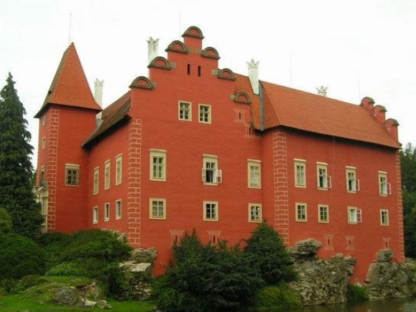 PRONÁJEM CHATY S BAZÉNEM V JIŽNÍCH ČECHÁCH