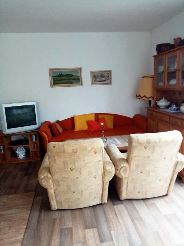 CHATA V ČESKÉM RÁJI BLÍZKO KOUPALIŠTĚ