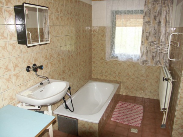 UBYTOVÁNÍ S BAZÉNEM