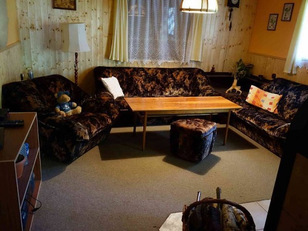 CHATA K PRONÁJMU U RYBNÍKA