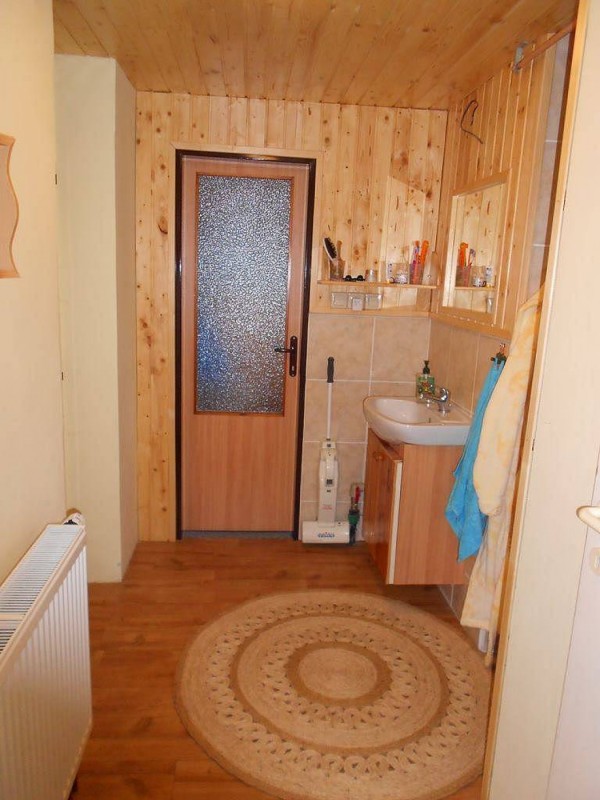 CHATA K PRONÁJMU U RYBNÍKA