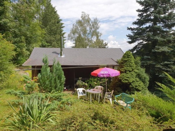 LEVNÁ TURISTICKÁ CHATA NA SLAPECH