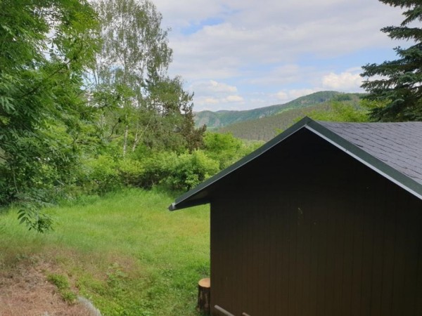 LEVNÁ TURISTICKÁ CHATA NA SLAPECH