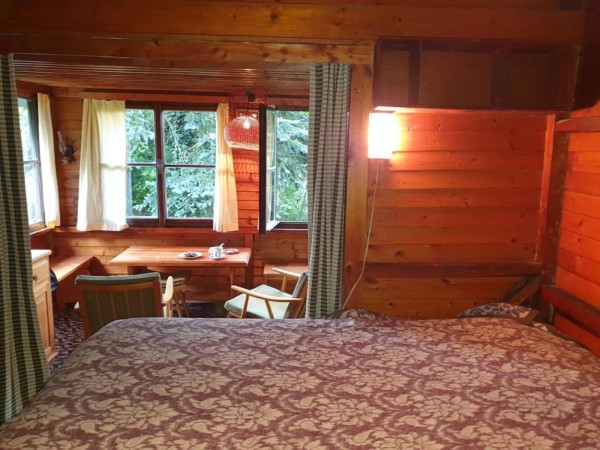 LEVNÁ TURISTICKÁ CHATA NA SLAPECH