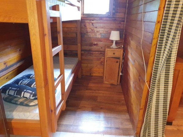 LEVNÁ TURISTICKÁ CHATA NA SLAPECH