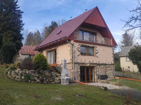 LUXUSNÍ CHATA S WELLNESS