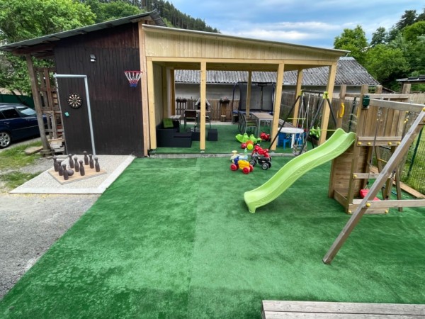 UBYTOVÁNÍ U ZLÍNA