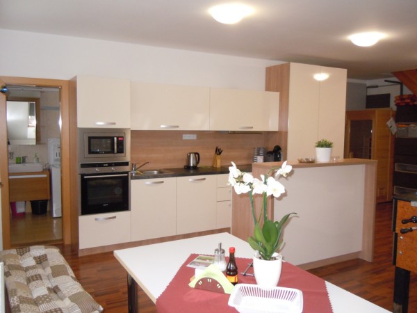 UBYTOVÁNÍ U ZLÍNA