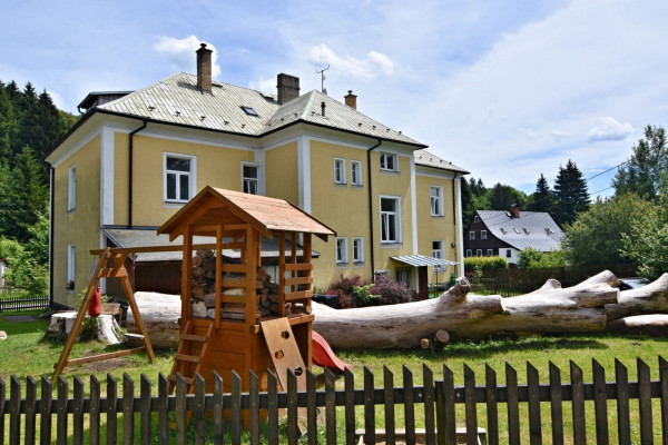 Rekreační dům UBYTOVÁNÍ V ČESKÉM ŠVÝCARSKU - chatachalupa.cz