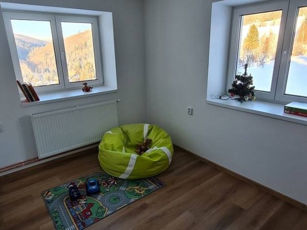 REKREAČNÍ DŮM S KOUPACÍM SUDEM PRO LYŽAŘE