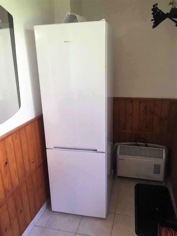 CHATY A CHALUPY K PRONAJMUTÍ S  BAZÉNEM