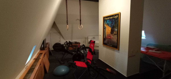 WELLNESS ZÓNA S VNITŘNÍM BAZÉNEM A SAUNAMI