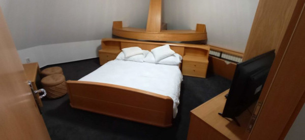 WELLNESS ZÓNA S VNITŘNÍM BAZÉNEM A SAUNAMI