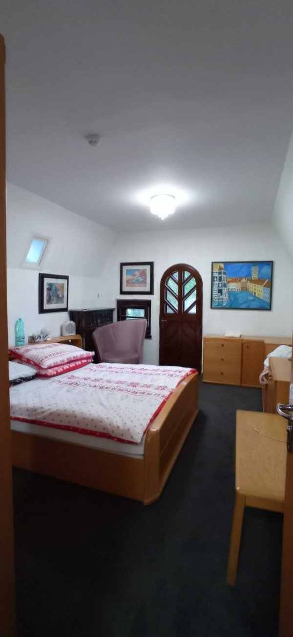 WELLNESS ZÓNA S VNITŘNÍM BAZÉNEM A SAUNAMI