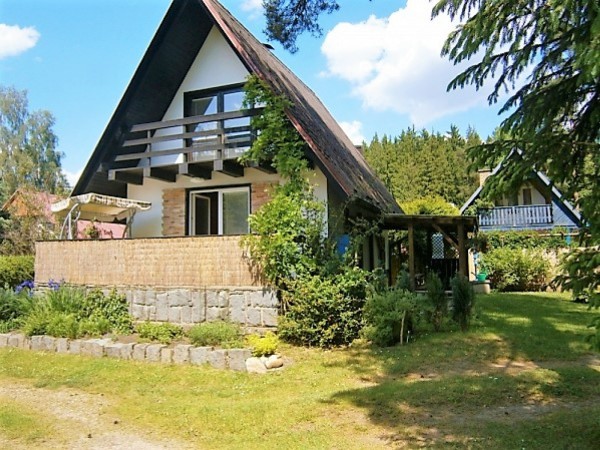 CHATA U LUŽNICE PRO RYBÁŘE