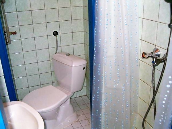 CHATA U LUŽNICE PRO RYBÁŘE