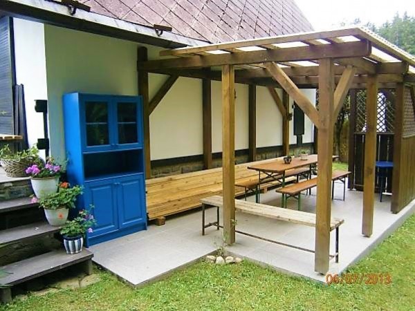 CHATA U LUŽNICE PRO RYBÁŘE