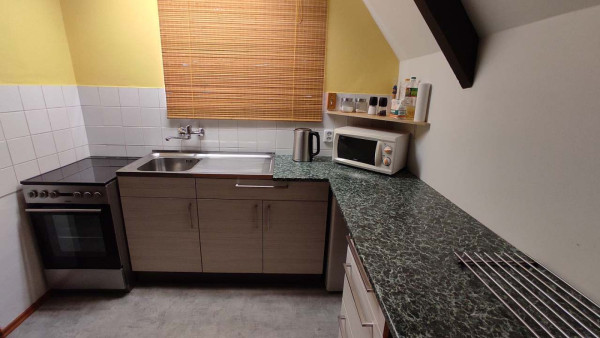 CHATA K PRONÁJMU S BAZÉNEM