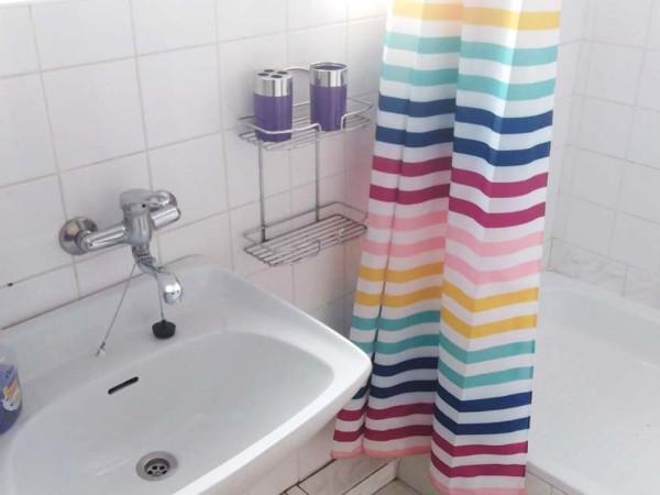 CHATA K PRONÁJMU S BAZÉNEM