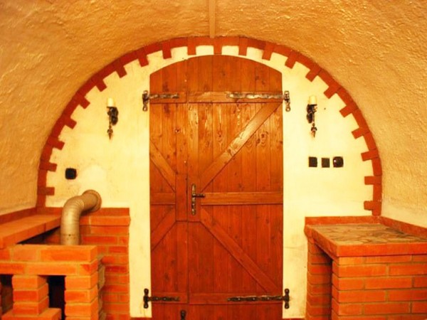 CHATA K PRONÁJMU S BAZÉNEM