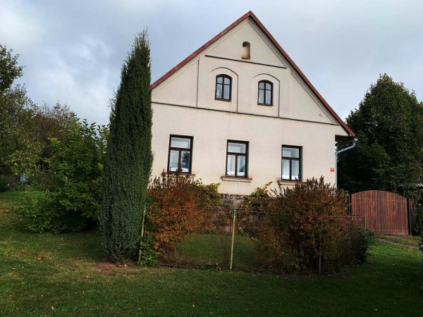 CHALUPA K PRONAJMUTÍ PRO SKUPINU