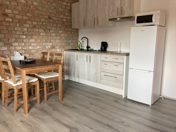 UBYTOVÁNÍ NAD SKLÍPKEM