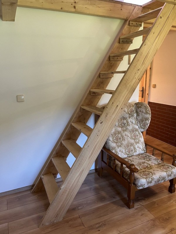 APARTMÁN SE ZAHRADOU A VELKÝM BAZÉNEM