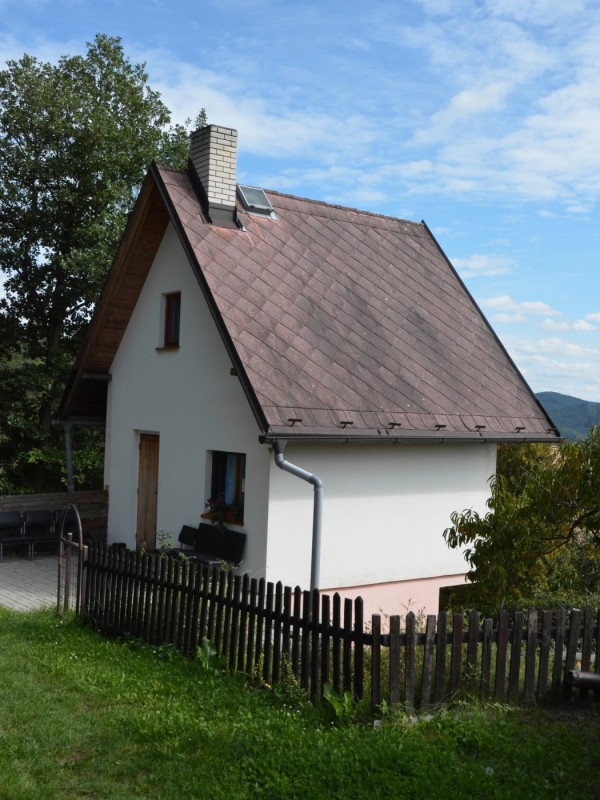 CHATY K PRONÁJMU NA SLAPECH