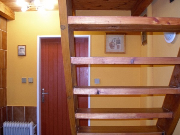 CHATY K PRONÁJMU NA SLAPECH