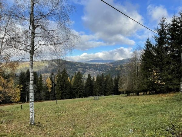 CHALUPA V KRKONOŠÍCH S KOUPACÍM SUDEM