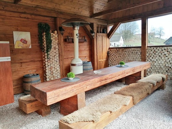 ROUBENÁ CHALUPA S BAZÉNEM A VÍŘIVKOU KRKONOŠE