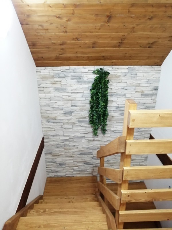 ROUBENÁ CHALUPA S BAZÉNEM A VÍŘIVKOU KRKONOŠE