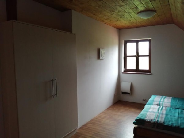 ROUBENÁ CHALUPA S BAZÉNEM A VÍŘIVKOU KRKONOŠE