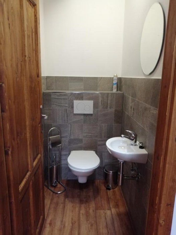 ROUBENÁ CHALUPA S BAZÉNEM A VÍŘIVKOU KRKONOŠE