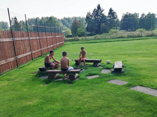 ROUBENÁ CHALUPA SE SAUNOU, BAZÉNEM A VÍŘIVKOU KRKONOŠE