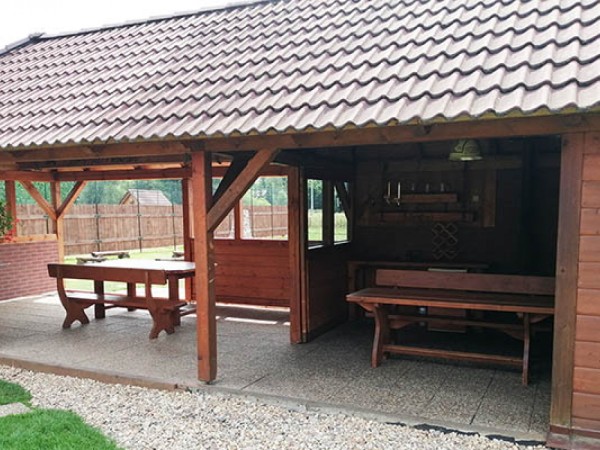 ROUBENÁ CHALUPA SE SAUNOU, BAZÉNEM A VÍŘIVKOU KRKONOŠE