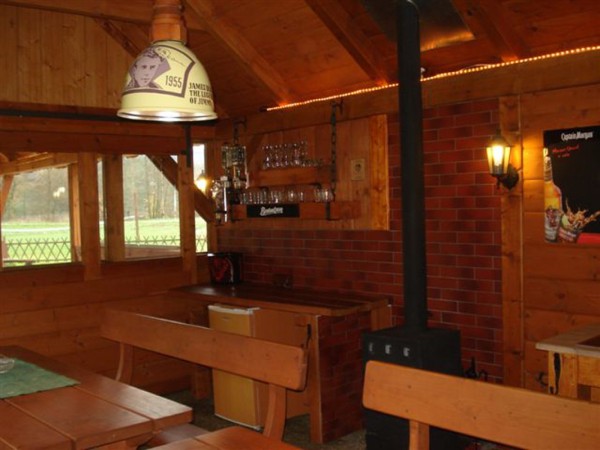 ROUBENÁ CHALUPA SE SAUNOU, BAZÉNEM A VÍŘIVKOU KRKONOŠE