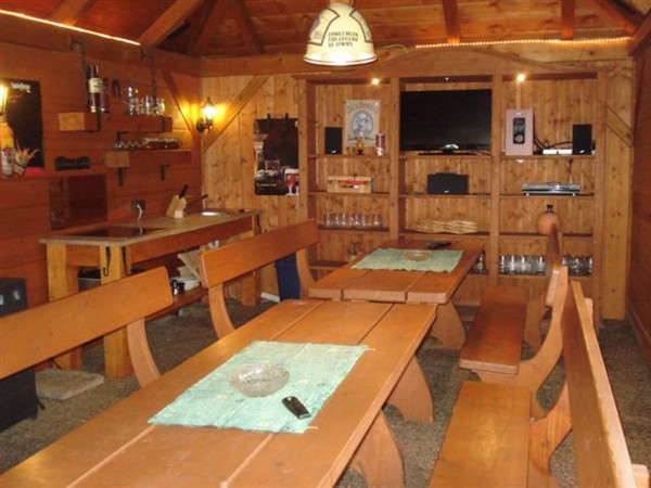 ROUBENÁ CHALUPA SE SAUNOU, BAZÉNEM A VÍŘIVKOU KRKONOŠE