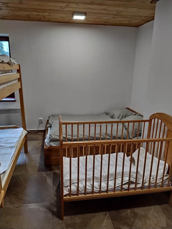 ROUBENÁ CHALUPA SE SAUNOU, BAZÉNEM A VÍŘIVKOU KRKONOŠE