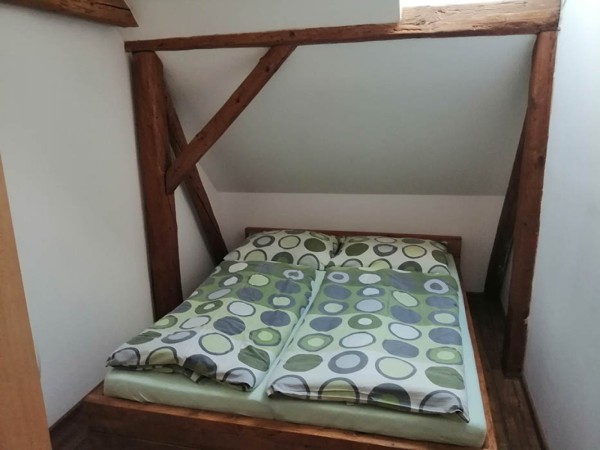 ROUBENÁ CHALUPA SE SAUNOU, BAZÉNEM A VÍŘIVKOU KRKONOŠE