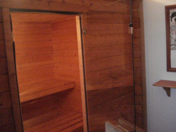 ROUBENÁ CHALUPA SE SAUNOU, BAZÉNEM A VÍŘIVKOU KRKONOŠE