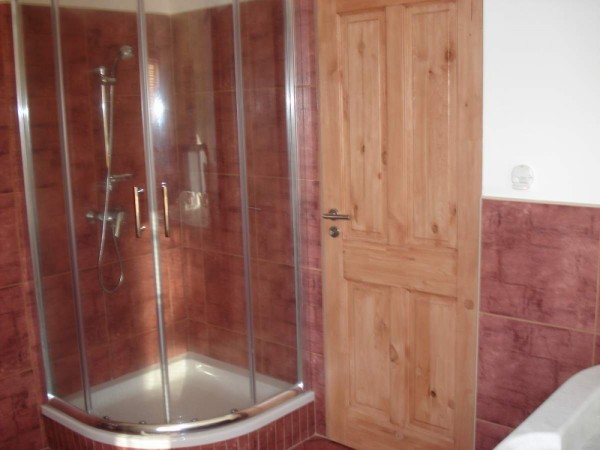 ROUBENÁ CHALUPA SE SAUNOU, BAZÉNEM A VÍŘIVKOU KRKONOŠE