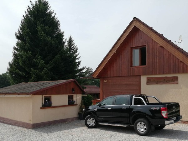 ROUBENÁ CHALUPA SE SAUNOU, BAZÉNEM A VÍŘIVKOU KRKONOŠE