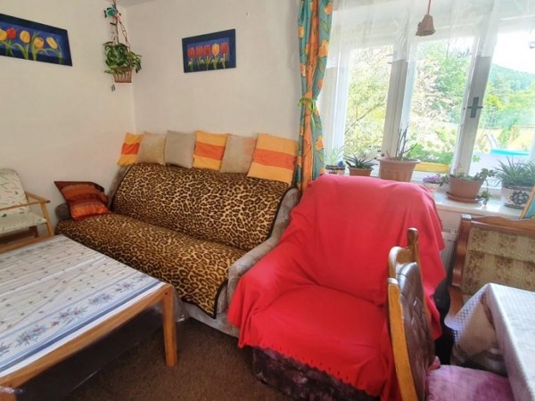 CHALUPA U LYŽAŘSKÉHO AREÁLU KOUTY NAD DESNOU