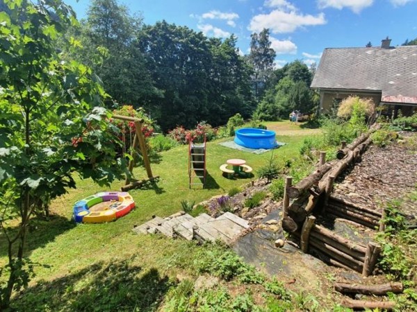 CHALUPA U LYŽAŘSKÉHO AREÁLU KOUTY NAD DESNOU