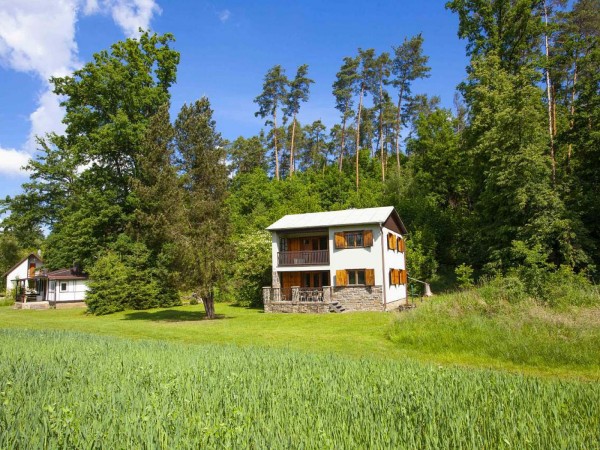 LUXUSNÍ CHATA U ŘEKY LUŽNICE PRO RODINY S DĚTMI