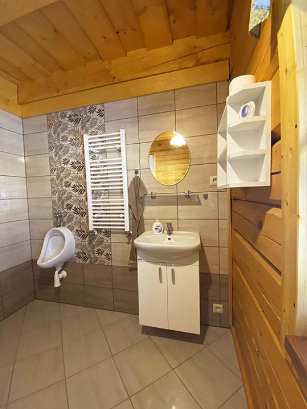 CHALUPA S BAZÉNEM JESENÍKY - SPORTOVNÍ RYBOLOV