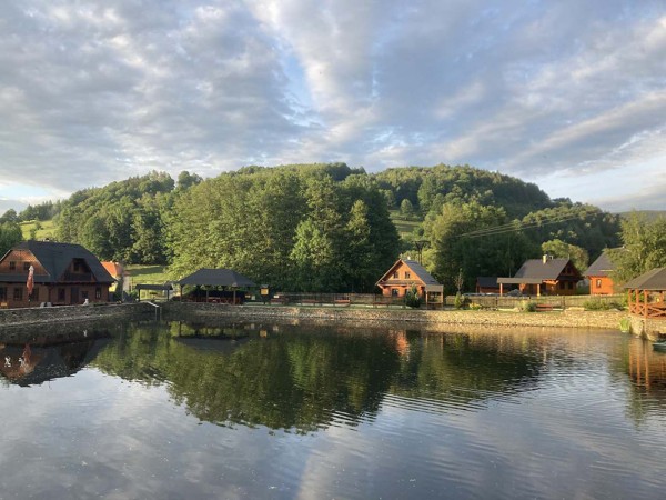 CHALUPA S BAZÉNEM JESENÍKY - SPORTOVNÍ RYBOLOV