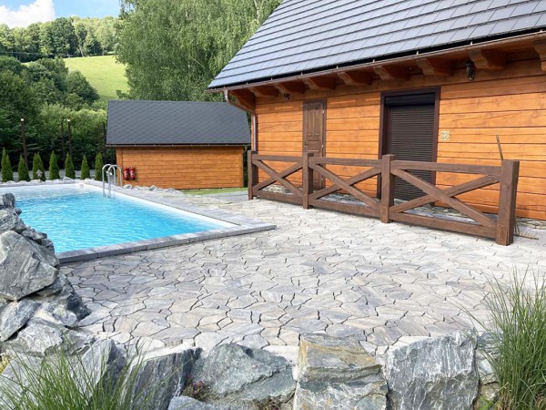 CHALUPA S BAZÉNEM JESENÍKY - SPORTOVNÍ RYBOLOV