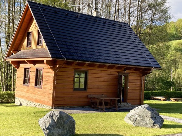 CHALUPA S BAZÉNEM JESENÍKY - SPORTOVNÍ RYBOLOV